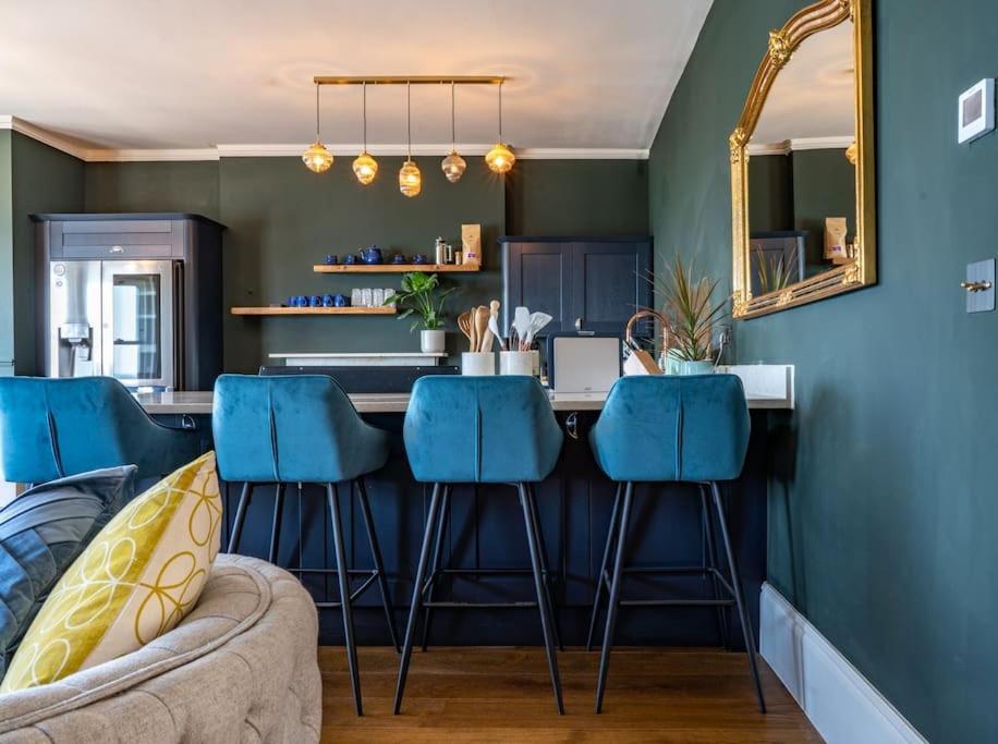 Luxury Duplex Penthouse On The Beach With Panoramic Sea Views Herne Bay Exterior foto