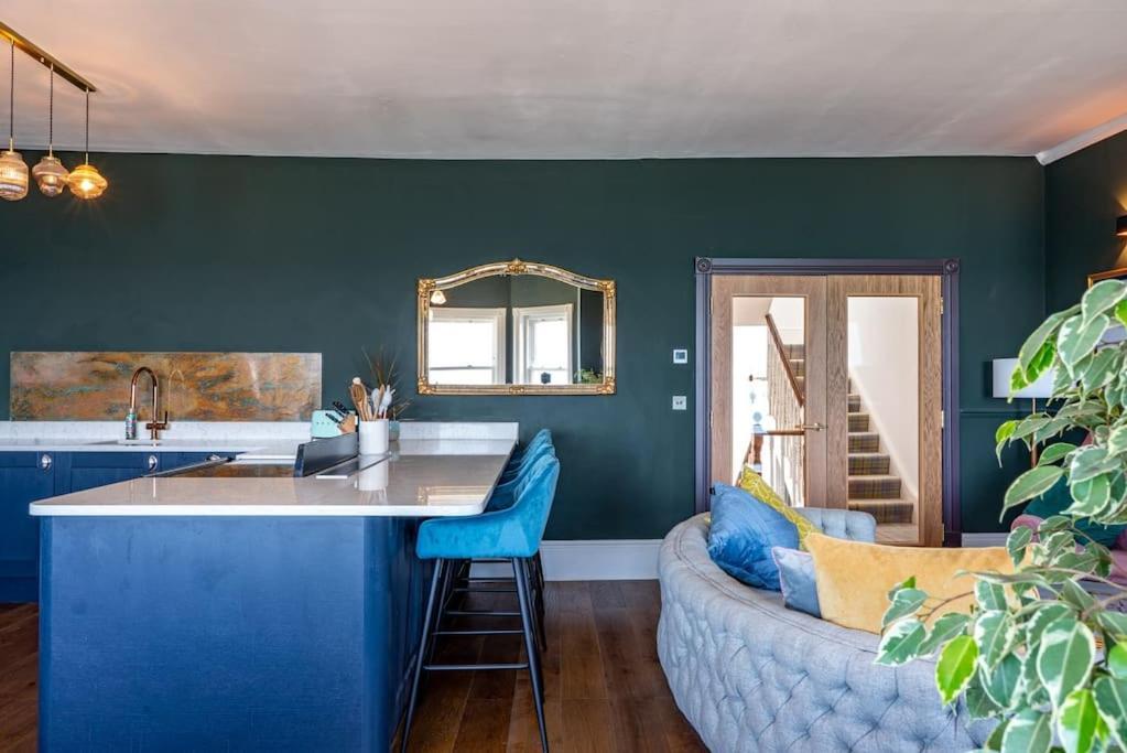 Luxury Duplex Penthouse On The Beach With Panoramic Sea Views Herne Bay Exterior foto